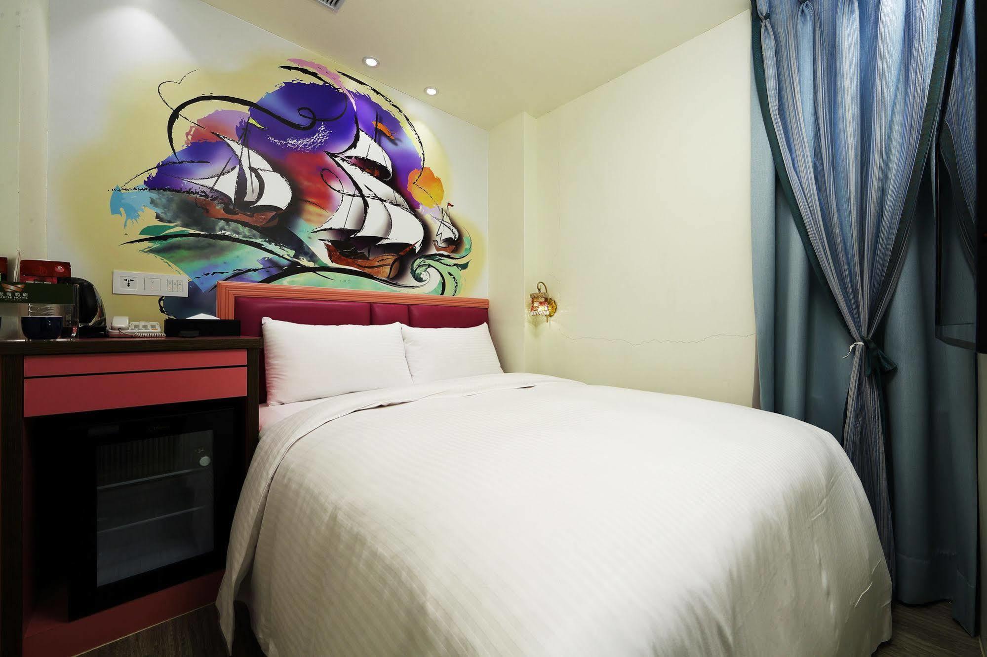 Shichi Hotel Kaohsiung Esterno foto