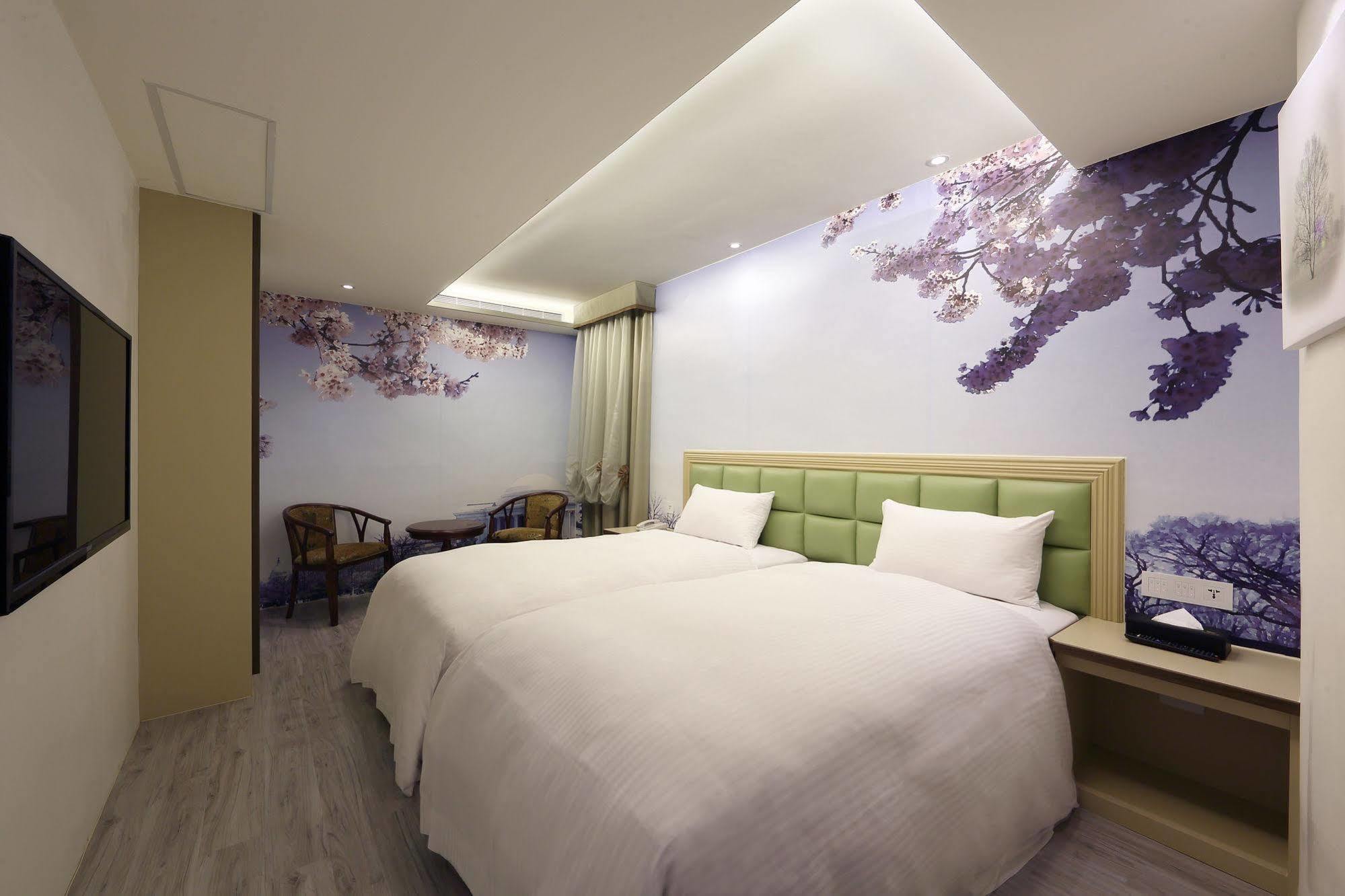 Shichi Hotel Kaohsiung Esterno foto