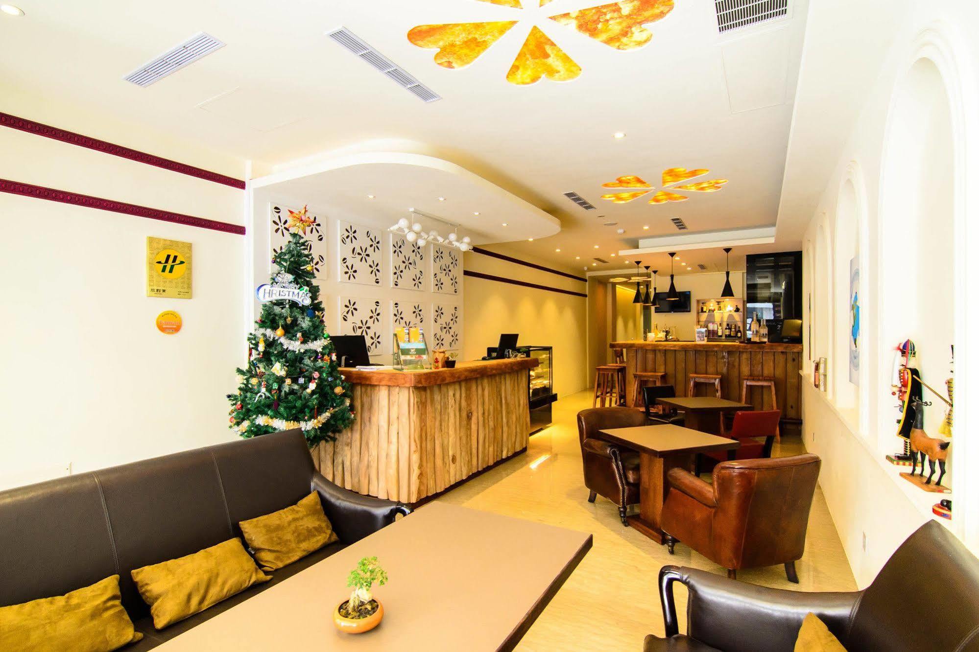 Shichi Hotel Kaohsiung Esterno foto