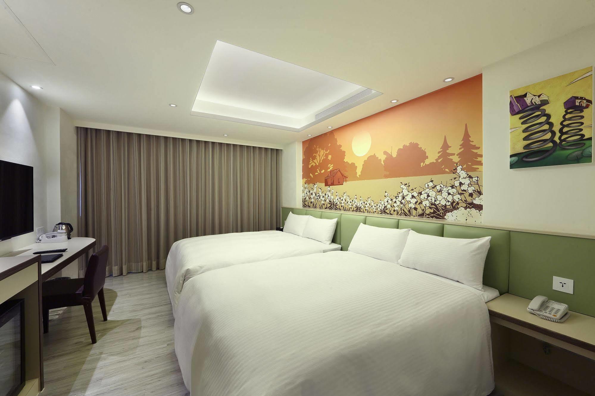 Shichi Hotel Kaohsiung Esterno foto