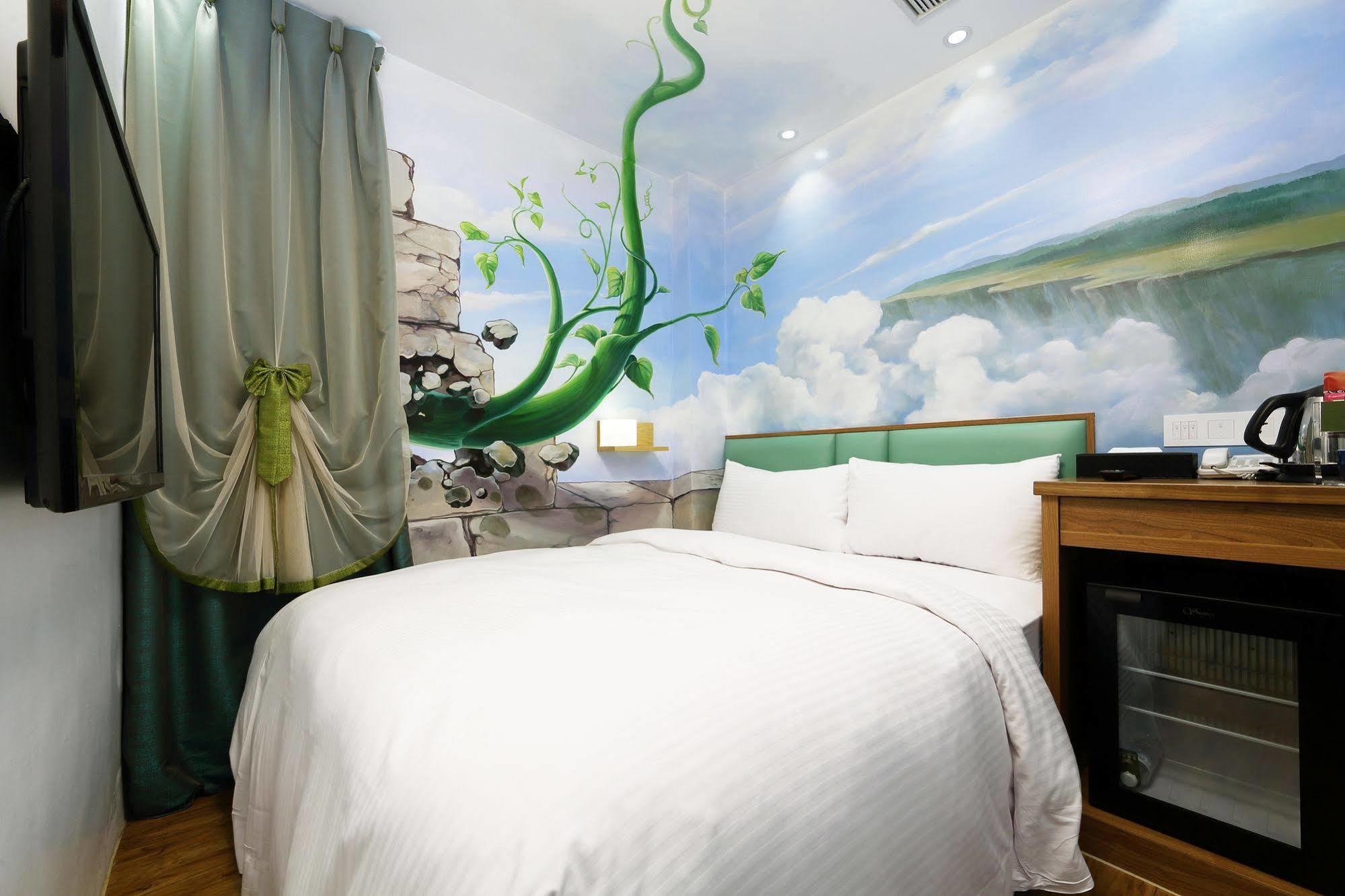 Shichi Hotel Kaohsiung Esterno foto