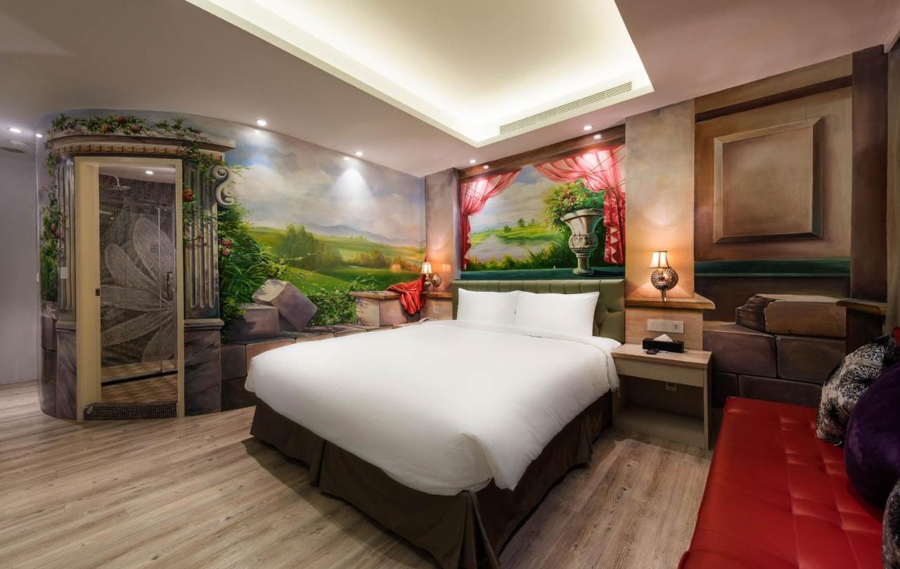 Shichi Hotel Kaohsiung Esterno foto