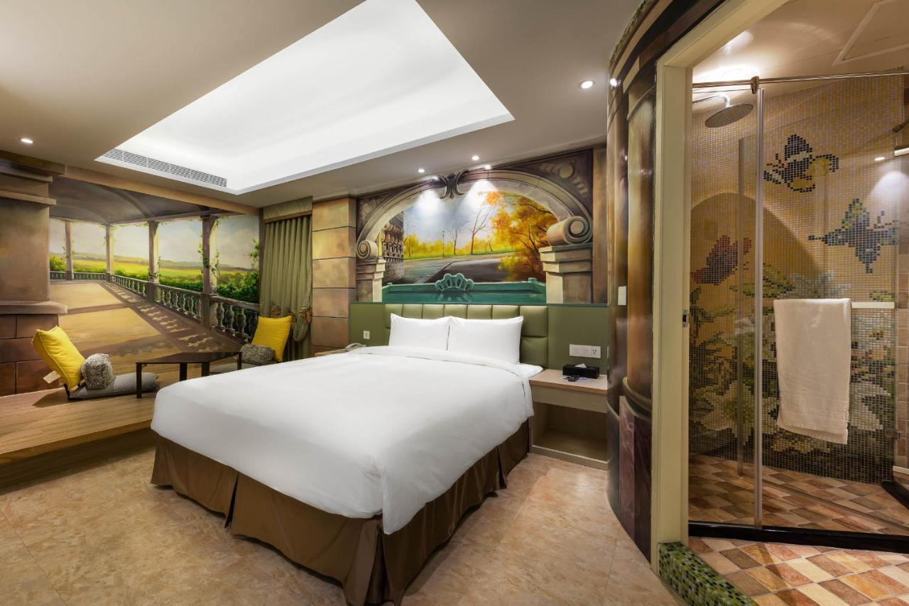Shichi Hotel Kaohsiung Esterno foto